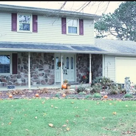 Buy this 4 bed house on 5400 McCartney Road in Sandusky, OH 44870