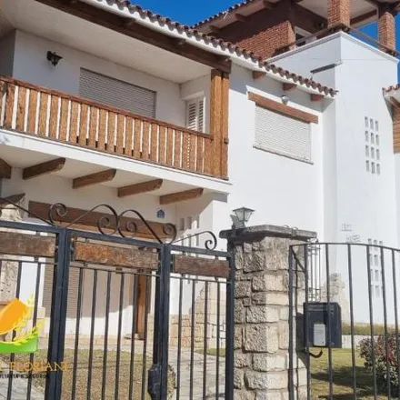 Buy this 6 bed house on Avenida Padre Viera 234 in Departamento Santa María, Alta Gracia