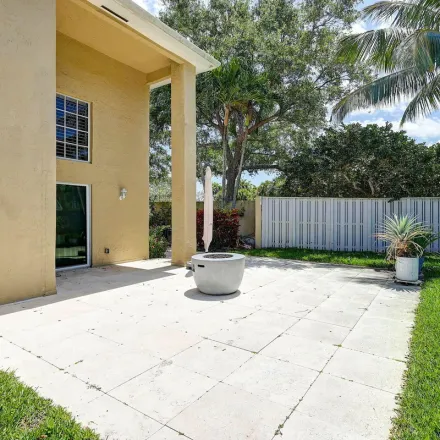 Image 5 - 11 Commanders Drive, Palm Beach Gardens, FL 33418, USA - Apartment for rent