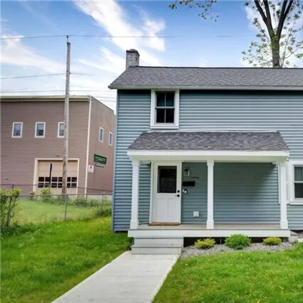 Rent this 3 bed house on 15 Line Street in Village of Pittsford, Monroe County