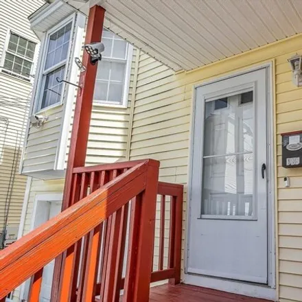 Image 5 - 115 Margin Street, Lawrence, MA 01841, USA - Townhouse for sale