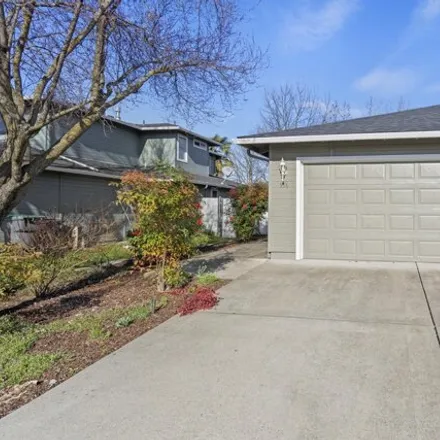Buy this 2 bed house on 974 Glengrove Avenue in Central Point, OR 97502
