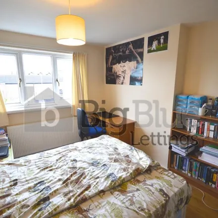 Image 3 - Consort View, Leeds, LS3 1NX, United Kingdom - Townhouse for rent