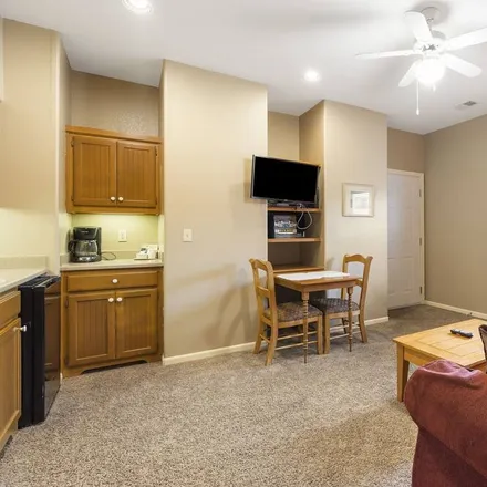 Rent this 1 bed condo on Reeds Spring