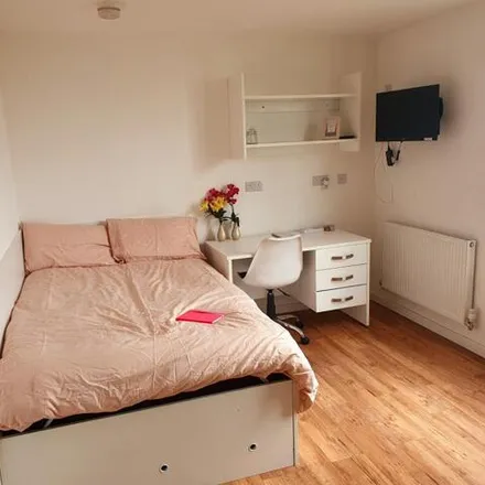 Rent this 1 bed room on Flats 1-4 in 33 Watkin Road, Leicester