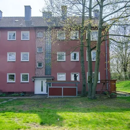 Rent this 3 bed apartment on Am Holl 15 in 59192 Bergkamen, Germany