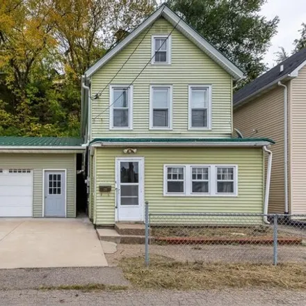 Buy this 3 bed house on 2470 Pinard Street in Dubuque, IA 52001