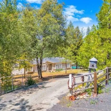 Buy this 4 bed house on 11360 Bridal Drive in Groveland, Tuolumne County