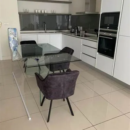 Image 2 - Osborn Road, Norwood, Johannesburg, 2001, South Africa - Apartment for rent