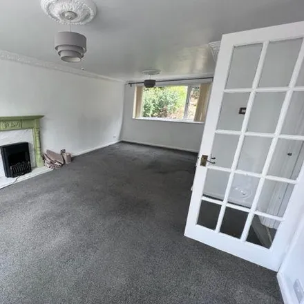 Image 3 - 64 Smithy Wood Crescent, Sheffield, S8 0NT, United Kingdom - Duplex for rent