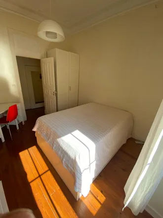 Rent this 3 bed room on Rua Antero de Quental 18 in 1150-087 Lisbon, Portugal