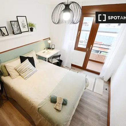 Image 4 - Santutxu kalea, 35, 48006 Bilbao, Spain - Room for rent