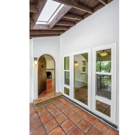 Image 4 - 4949 Glacier Drive, Los Angeles, CA 90041, USA - House for rent