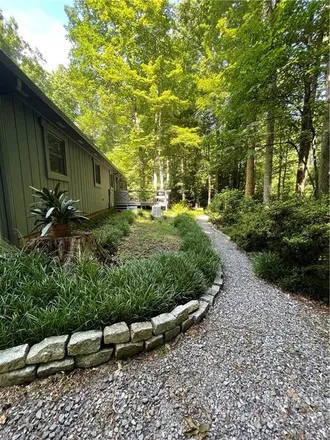 Image 7 - 497 Country Oaks Lane, Country Club Hills, Wilkes County, NC 28697, USA - House for sale