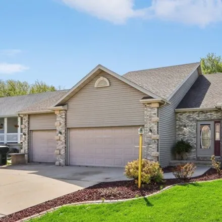 Buy this 4 bed house on 332 North Heatherstone Drive in Sun Prairie, WI 53590