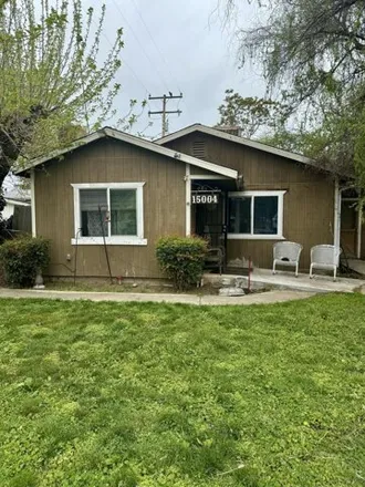 Buy this 3 bed house on 14986 Avenue 288 in Tulare County, CA 93292