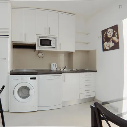 Image 5 - Calle de Antonio Zamora, 16, 28011 Madrid, Spain - Apartment for rent