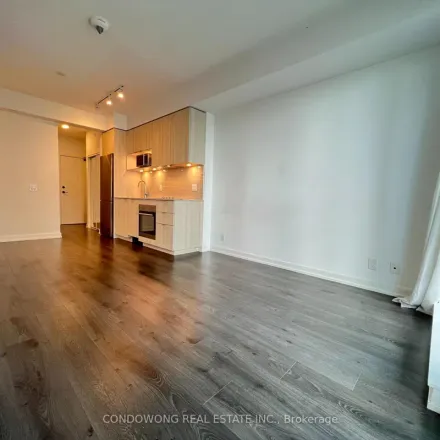 Image 2 - Le Beau, Dundas Street East, Old Toronto, ON M5A 2B7, Canada - Apartment for rent