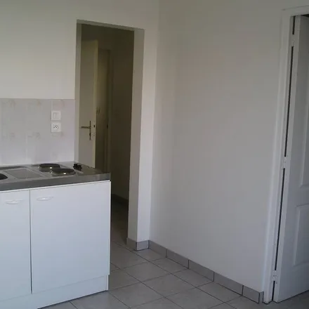 Rent this 1 bed apartment on 17 Rue de la Garenne in 45300 Pithiviers, France