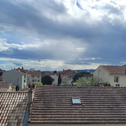 Rent this 3 bed apartment on 83 Avenue du Grand Charran in 26000 Valence, France