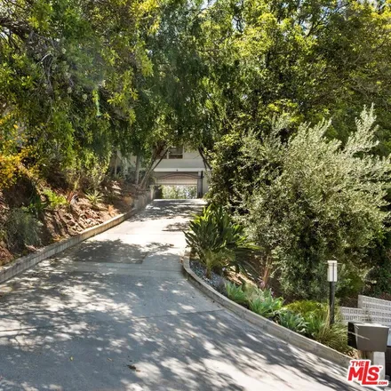 Image 2 - 2960 Briar Knoll Drive, Los Angeles, CA 90046, USA - House for rent