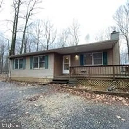 Rent this 3 bed house on 38 Henry Way in Shenandoah Farms, Warren County