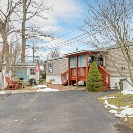 Buy this studio apartment on New Hampshire Seacoast Greenway in North Hampton, Rockingham County