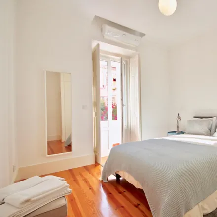 Rent this 2 bed apartment on Rua Filipe da Mata in 1600-069 Lisbon, Portugal