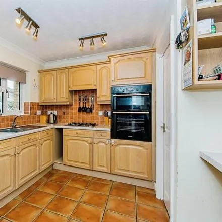 Image 3 - Frank Whittle Close, Cranwell, NG34 8FH, United Kingdom - House for sale