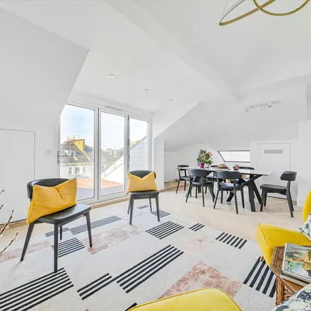 Rent this 2 bed apartment on 50 Belsize Park Gardens in Primrose Hill, London