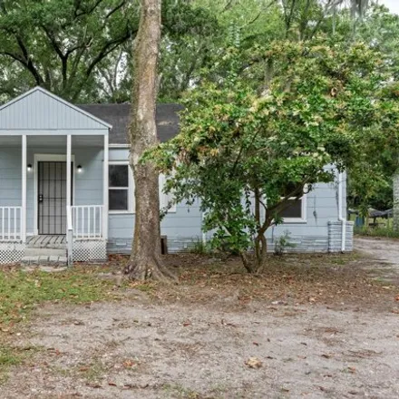 Buy this 4 bed house on 7607 Old Kings Road in Jacksonville, FL 32219
