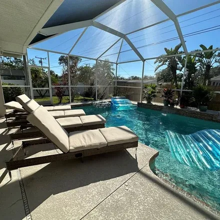Rent this 3 bed apartment on 4590 Crystal Road in South Venice, Sarasota County