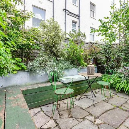 Rent this 2 bed apartment on Melbourne Mansions in Musard Road, London