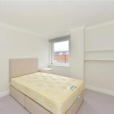 Image 7 - 20 Abbey Road, London, NW8 9AA, United Kingdom - Room for rent