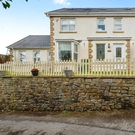 Buy this 6 bed house on Highland Terrace in Pontarddulais, SA4 8JS