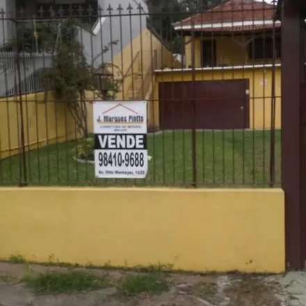 Buy this 5 bed house on Colégio Mãe de Deus in Rua Doutor Mário Totta 1252, Tristeza