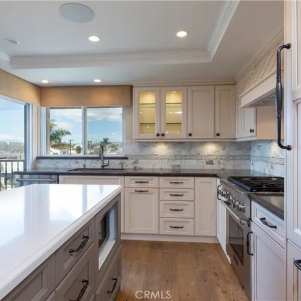 Image 7 - The Bayshore, Bay Shore Avenue, Long Beach, CA 90803, USA - Apartment for rent