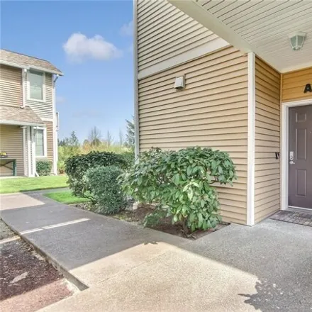 Buy this 3 bed condo on 5922 Lindsay Avenue Southeast in Auburn, WA 98092