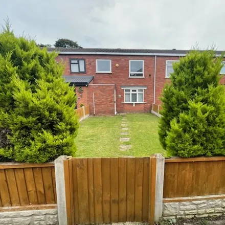 Rent this 3 bed townhouse on Old Moat Way in Ward End, B8 2DL
