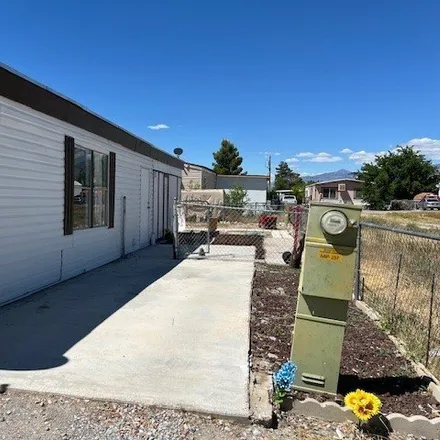 Image 3 - 214 Russell Road, Pahrump, NV 89048, USA - Apartment for sale