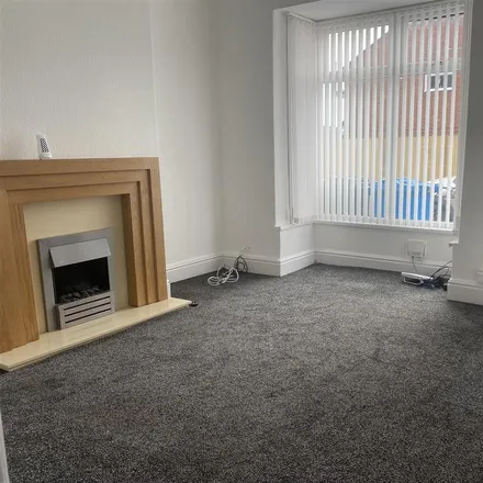 Rent this 2 bed townhouse on Belmont Street in Hull, HU9 2RJ