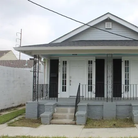 Rent this 2 bed house on 4725 Baudin Street in New Orleans, LA 70119