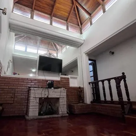 Buy this 3 bed house on Espora 513 in Alto Alberdi, Cordoba