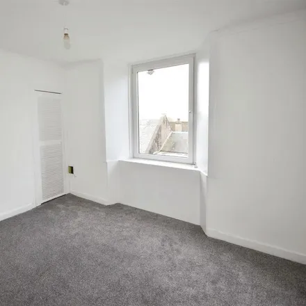 Image 2 - Dunedin Terrace, Clydebank, G81 1NE, United Kingdom - Apartment for rent