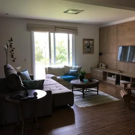 Rent this 4 bed house on Avenida Jacaranda in Bragança Paulista, Bragança Paulista - SP