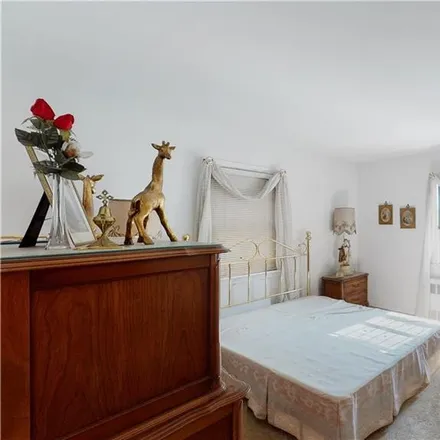 Image 7 - 2669 East 26th Street, New York, NY 11235, USA - Townhouse for sale