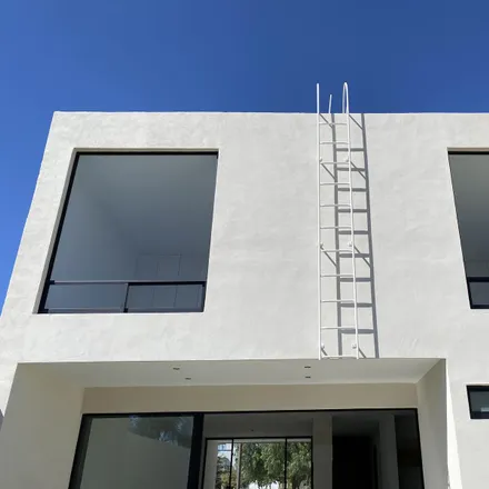 Buy this studio house on Circuito Mayorazgo Villa Hermosa in Campestre El Trebol, 37547 León