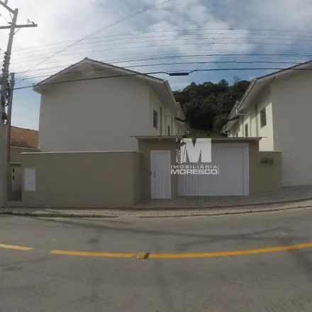 Rent this 2 bed house on Rua Nova Trento in Azambuja, Brusque - SC