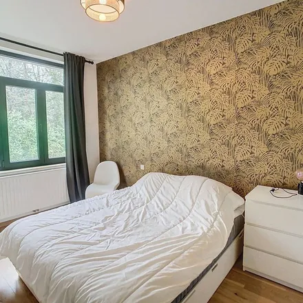 Rent this 3 bed apartment on Brusselsesteenweg 175 in 1560 Hoeilaart, Belgium