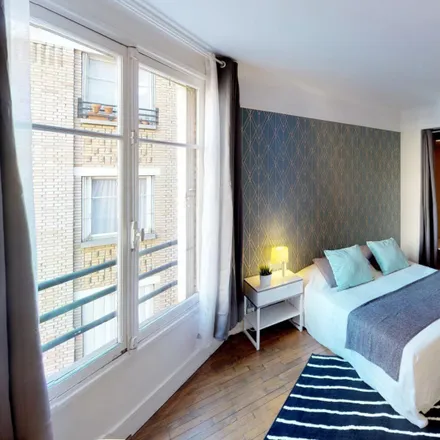 Rent this 3 bed room on 66 Avenue de Breteuil in 75007 Paris, France